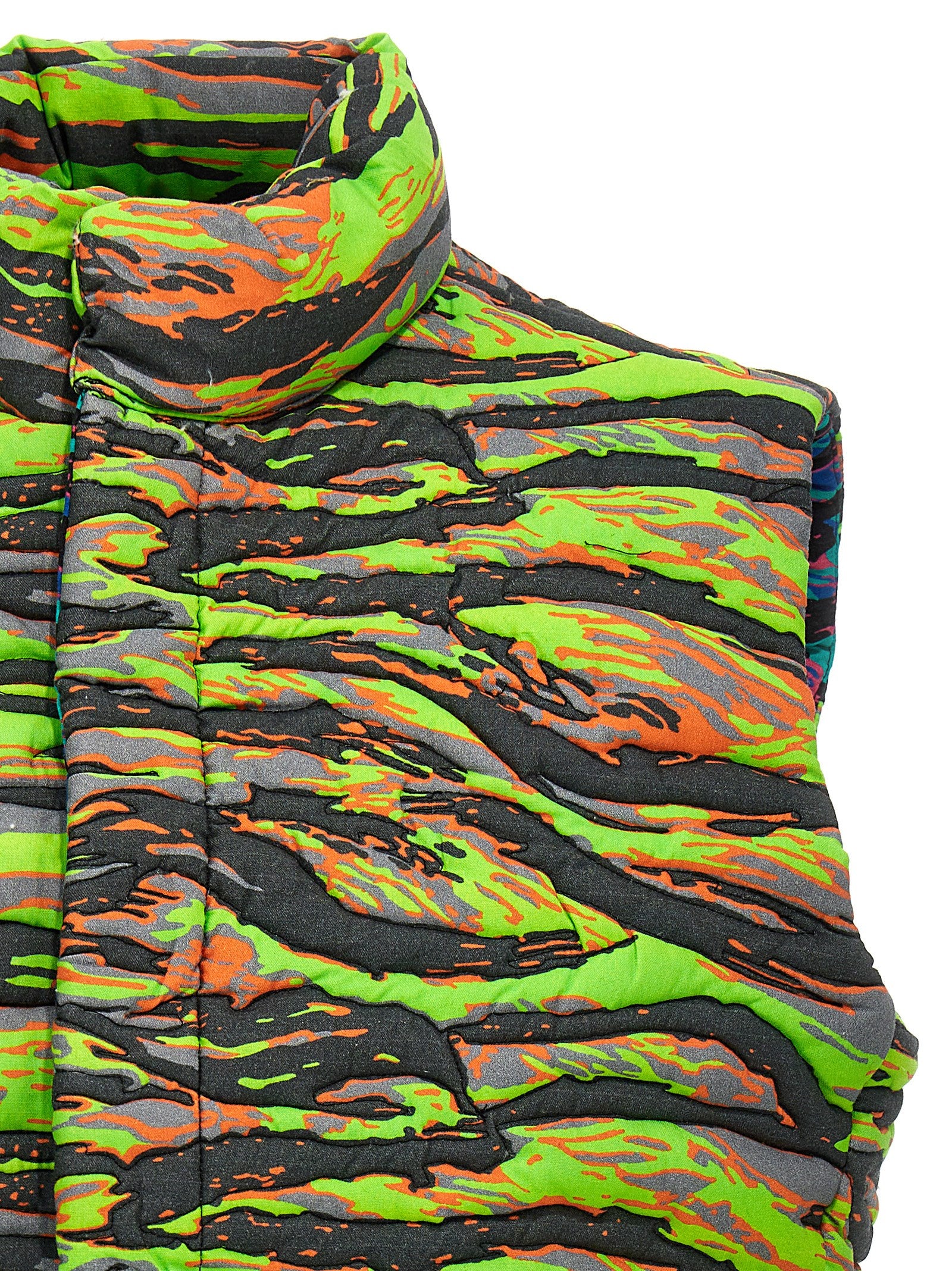 Vest by ERL for men in cotton multicolor, patterned & camouflage features an contemporary silhouette, showcasing refined pockets & insulated and a contemporary high-collar neckline for a sophisticated layered look.