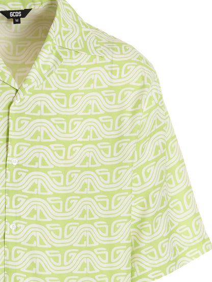 Shirt by GCDS for men in viscose bicolour, green & print showcases a sublime silhouette, artfully detailed with a sublime and for a sophisticated, sublime finish.