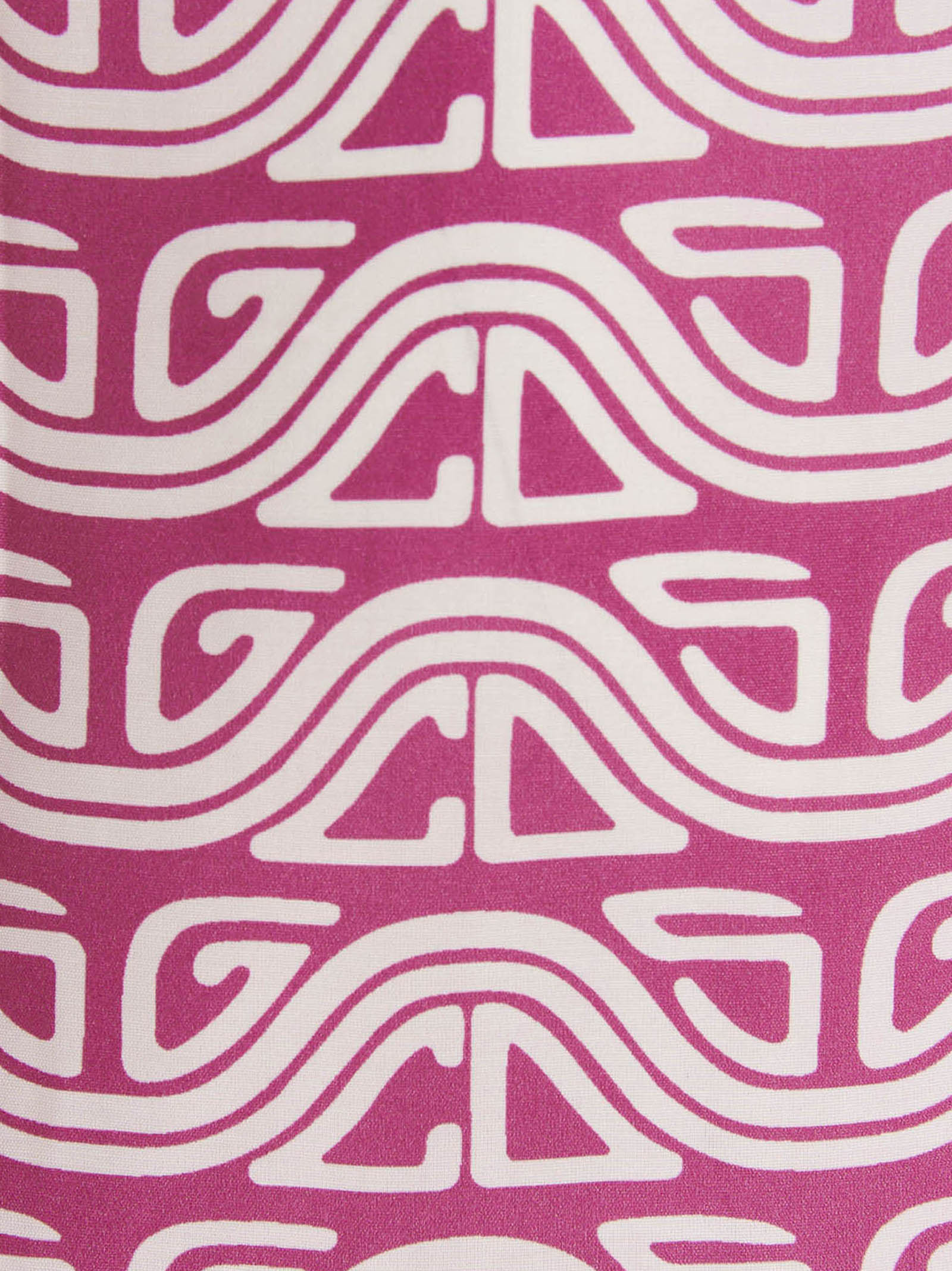 Shirt by GCDS for men in viscose fuchsia & print presents a discerning silhouette, showcasing a sophisticated and for a truly discerning finish.