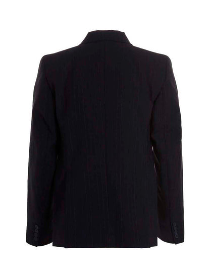 This Blazer by VTMNTS for men in virgin wool blue & multicolor presents a tailored silhouette, meticulously tailored with a tailored and distinctive for a tailored finish.