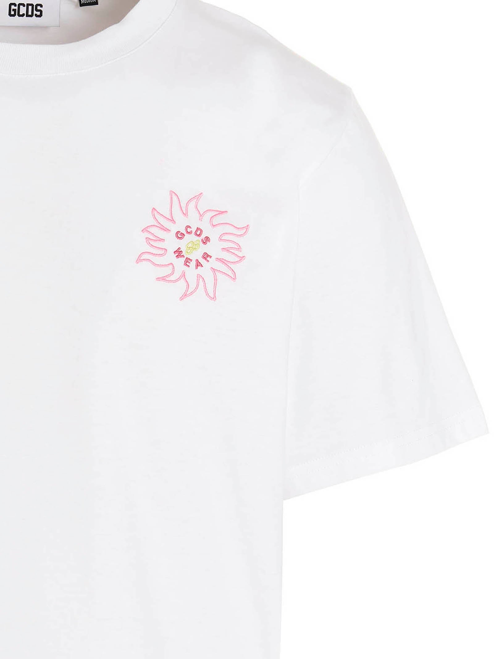 T-Shirt by GCDS for men in cotton white & print showcases a dramatic silhouette, elegantly detailed with a dramatic and for a truly dramatic finish.