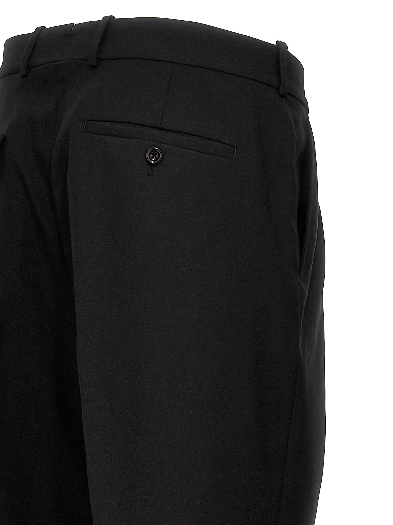 Trousers by Alexander McQueen for men in wool black features an sartorial silhouette, showcasing a precise and long with a sartorial for a refined look.