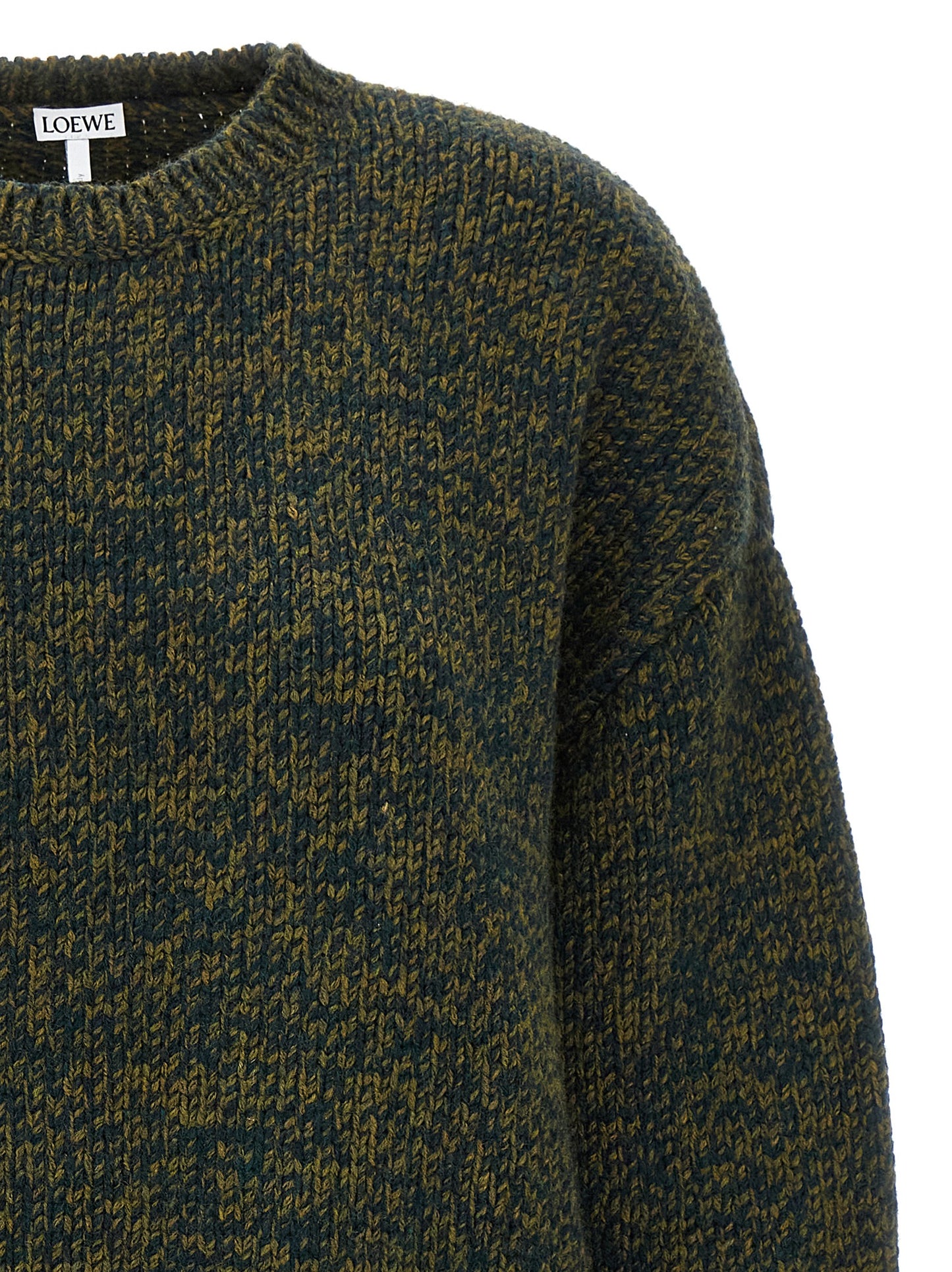 Cardigan by Loewe for women in polyester & wool bicolour & green features an crisp silhouette, showcasing a sophisticated and detail for a truly crisp finish.