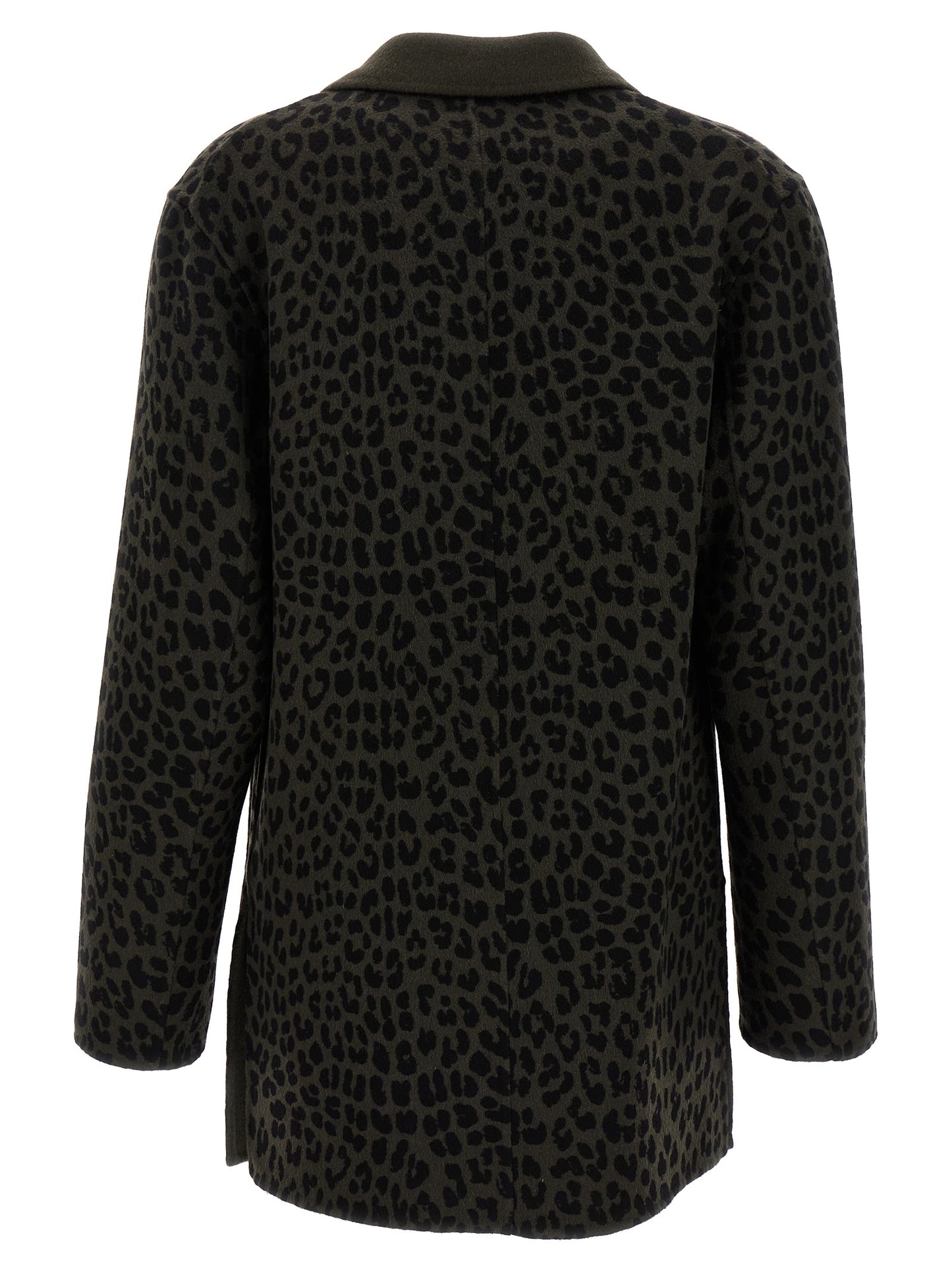 Blazer by P.A.R.O.S.H. for women in wool bicolour, animal, green, patterned & print features an stylish silhouette, showcasing a sophisticated and stylish for a truly stylish finish.