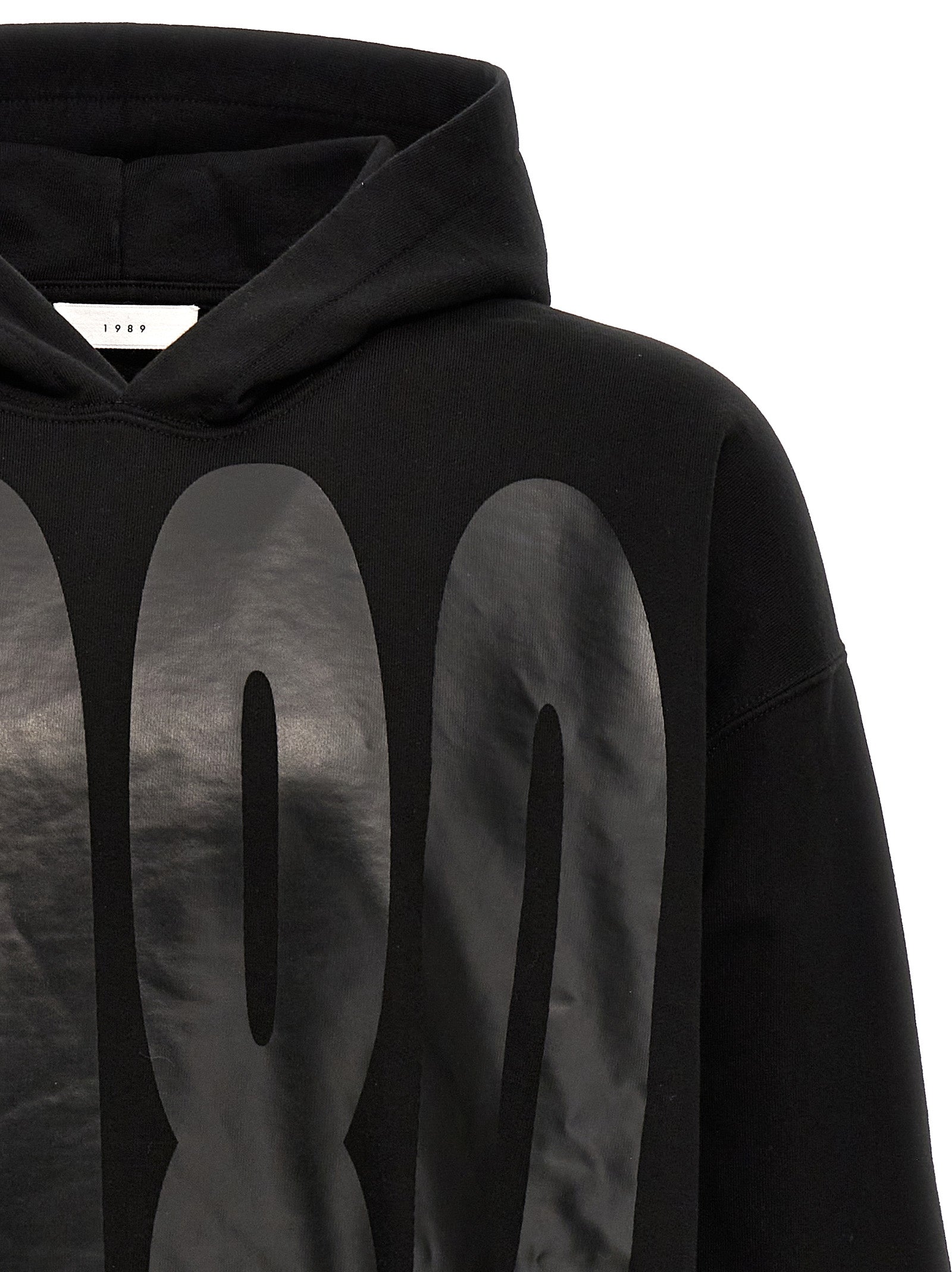 Sweatshirt Hoodie by 1989 Studio for men in cotton black & print features a edgy silhouette, detailed with a edgy hooded neckline and for a refined finish.