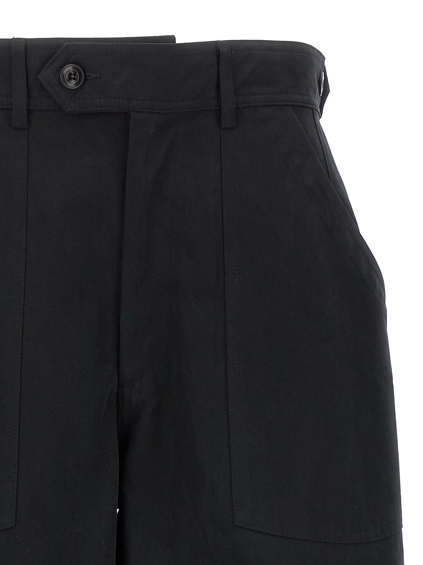 Trousers by CELLAR DOOR for women in cotton black presents a perennial silhouette, meticulously tailored with a wide cut, long finish, and an elegant .