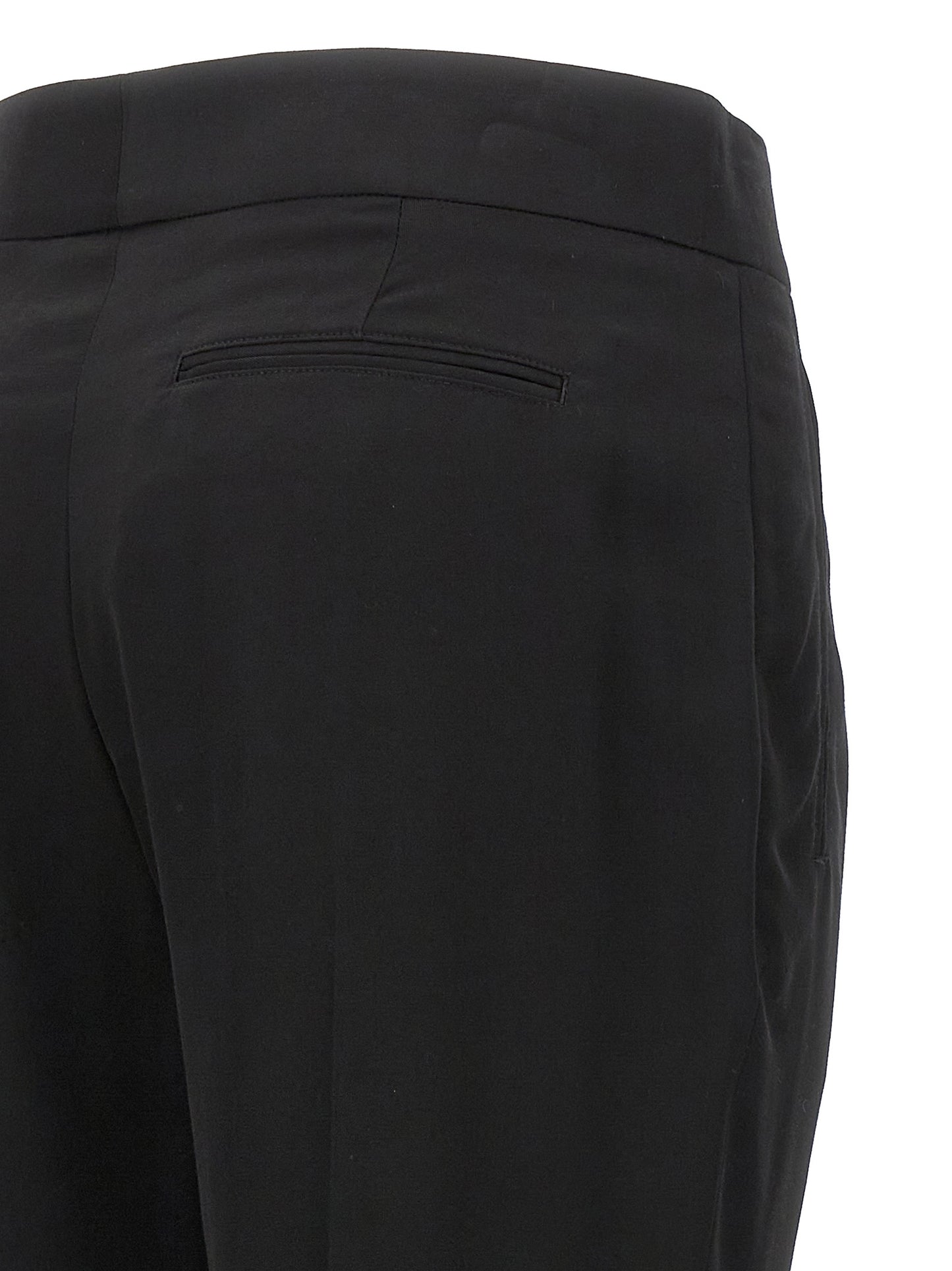 Trousers by Tom Ford for women in viscose black & gold features a artisanal silhouette, showcasing a sophisticated with a long and for a artisanal finish.