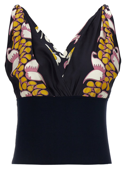 Tank Top by Tory Burch for women in silk black & print presents a uncompromising silhouette, artfully detailed with a uncompromising v-neck neckline and sleeveless for a sophisticated, uncompromising finish.