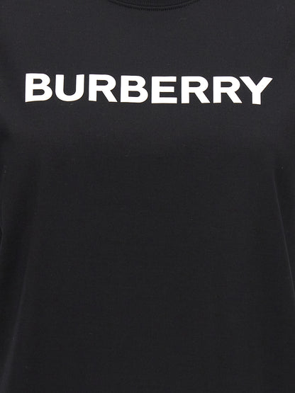 T-Shirt by Burberry for women in cotton bicolour, black, white & print showcases a dramatic silhouette, elegantly detailed with a dramatic and for a truly dramatic finish.