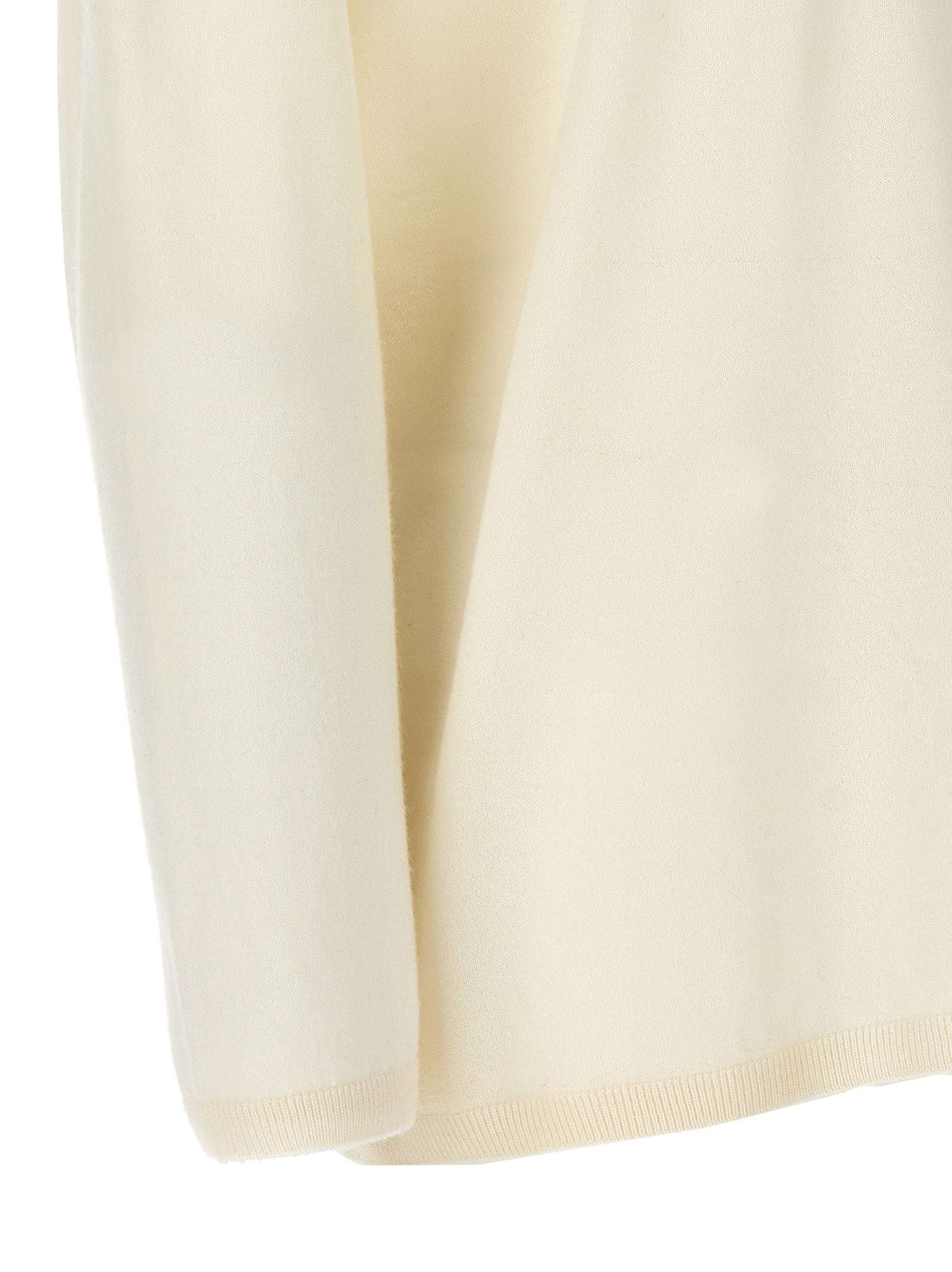 Cardigan by Max Mara for women in cashmere white features an crisp silhouette, showcasing a sophisticated and detail for a truly crisp finish.