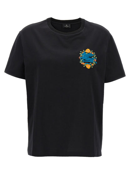 T-Shirt by Etro for women in cotton black showcases a fashionable silhouette, elegantly detailed with a fashionable short-sleeve and crew neckline for a sophisticated, high-fashion look.