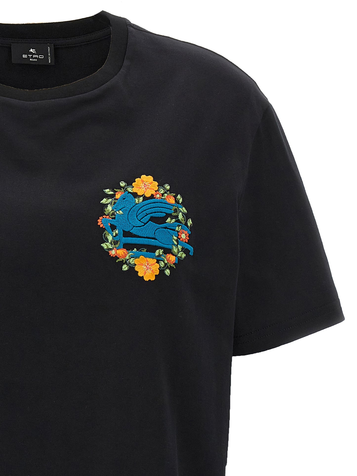 T-Shirt by Etro for women in cotton black features a plush silhouette, showcasing a sophisticated crew neckline and for a truly plush finish.