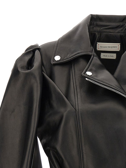 Vest by Alexander McQueen for women in lamb leather black features a stylish silhouette, showcasing distinct pockets and a refined for a truly stylish finish.