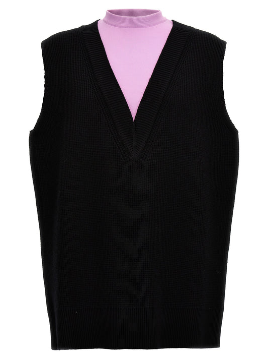 Sweater by Jil Sander for men in wool cotton & polyamide multicolor showcases a sumptuous silhouette, artfully finished with a sumptuous v-neck neckline and sleeveless for a sophisticated, sumptuous look.
