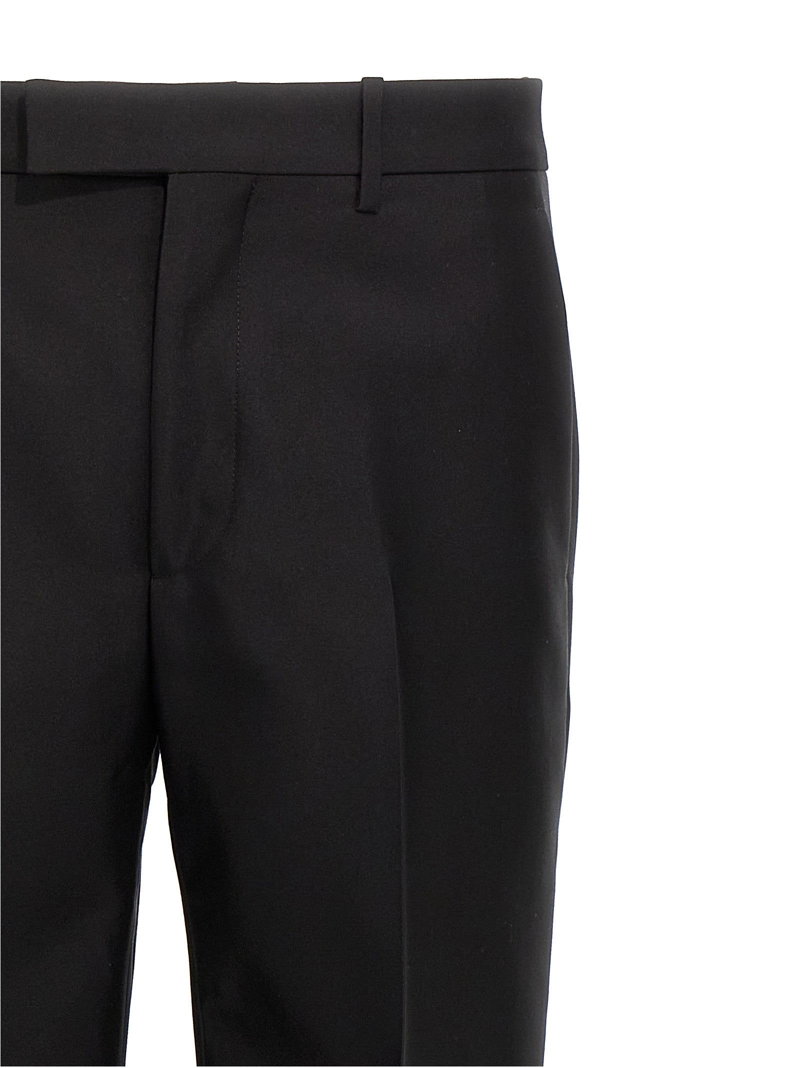 Trousers by Burberry for men in virgin wool & silk black features a artisanal silhouette, showcasing a sophisticated with a long and for a artisanal finish.