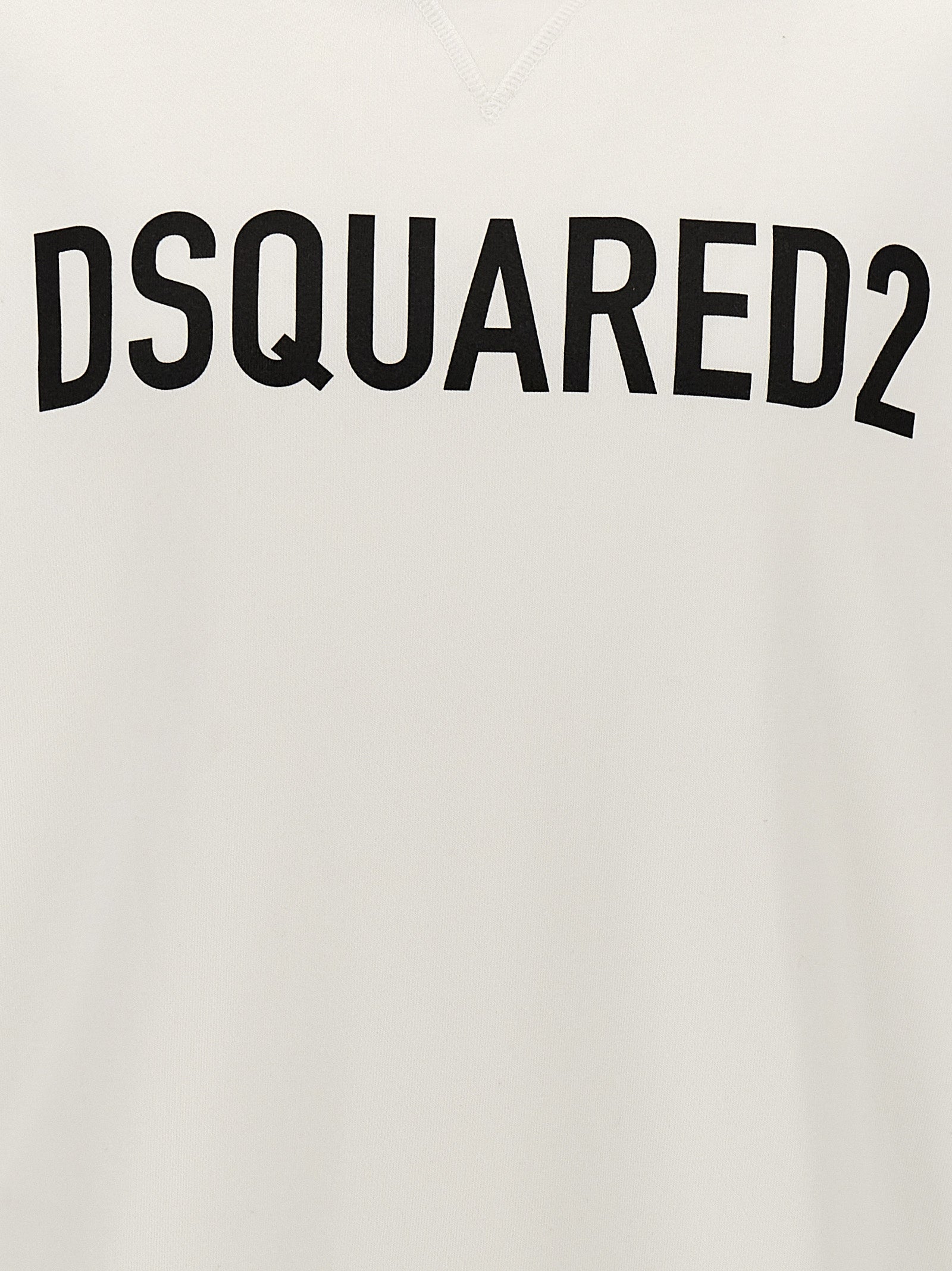 Sweatshirt Hoodie by Dsquared² for men in cotton bicolour, black, white & print features a authentic silhouette, showcasing a sophisticated and authentic detail for a refined finish.