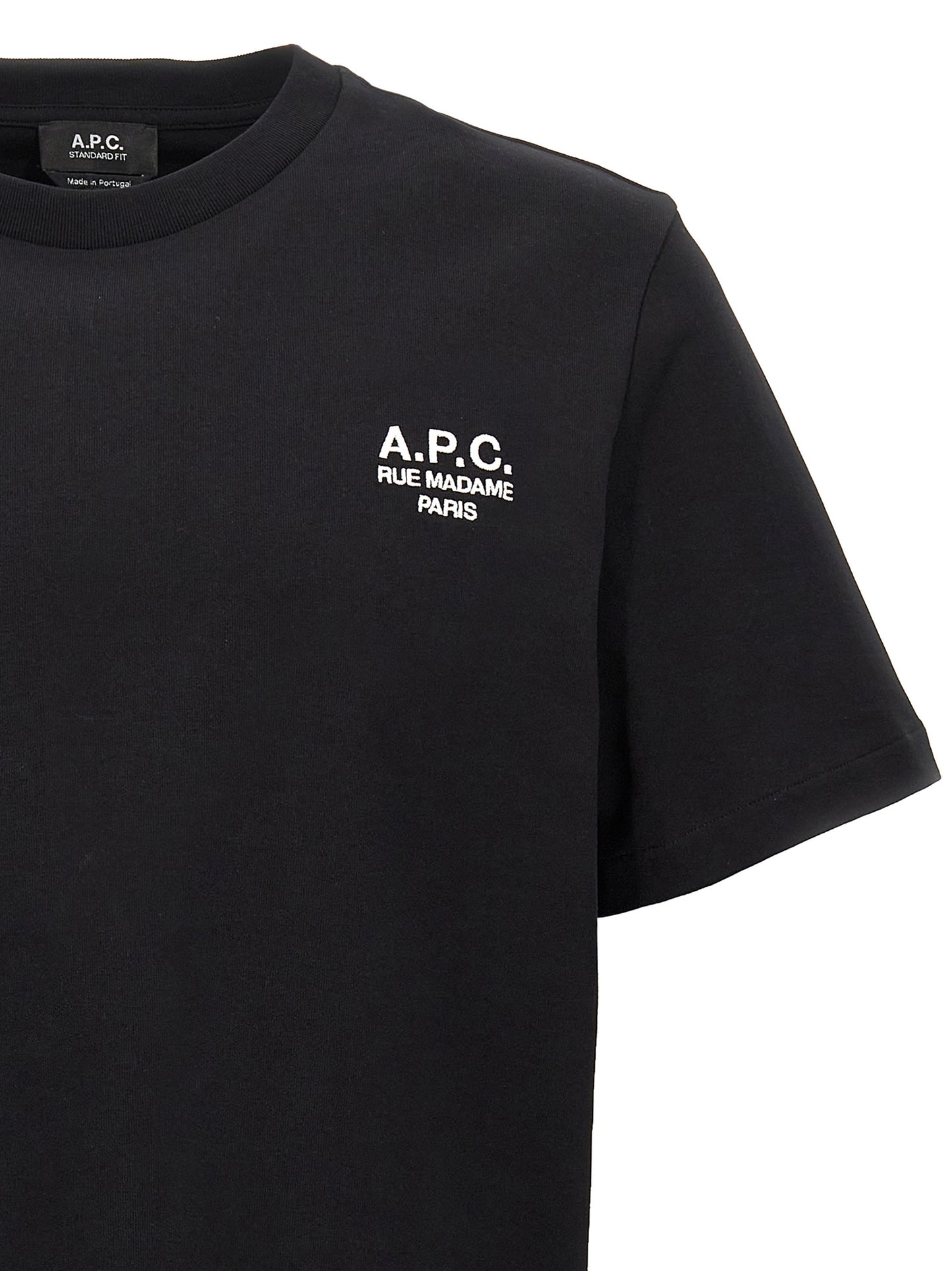 T-Shirt by A.P.C. for men in organic cotton black features an on trend silhouette, perfectly showcasing a on trend and crew neckline for an elevated aesthetic.