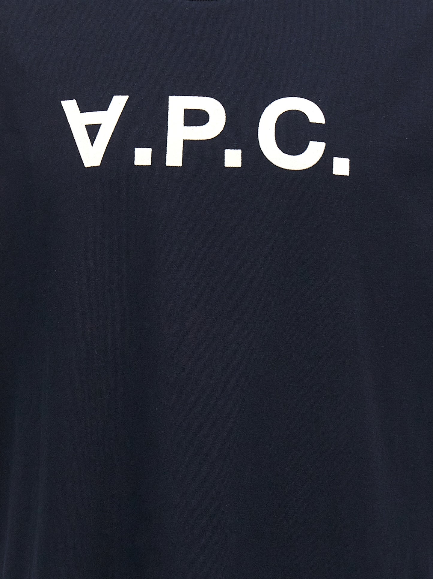 T-Shirt by A.P.C. for men in cotton blue features a plush silhouette, showcasing a sophisticated and for a truly plush finish.