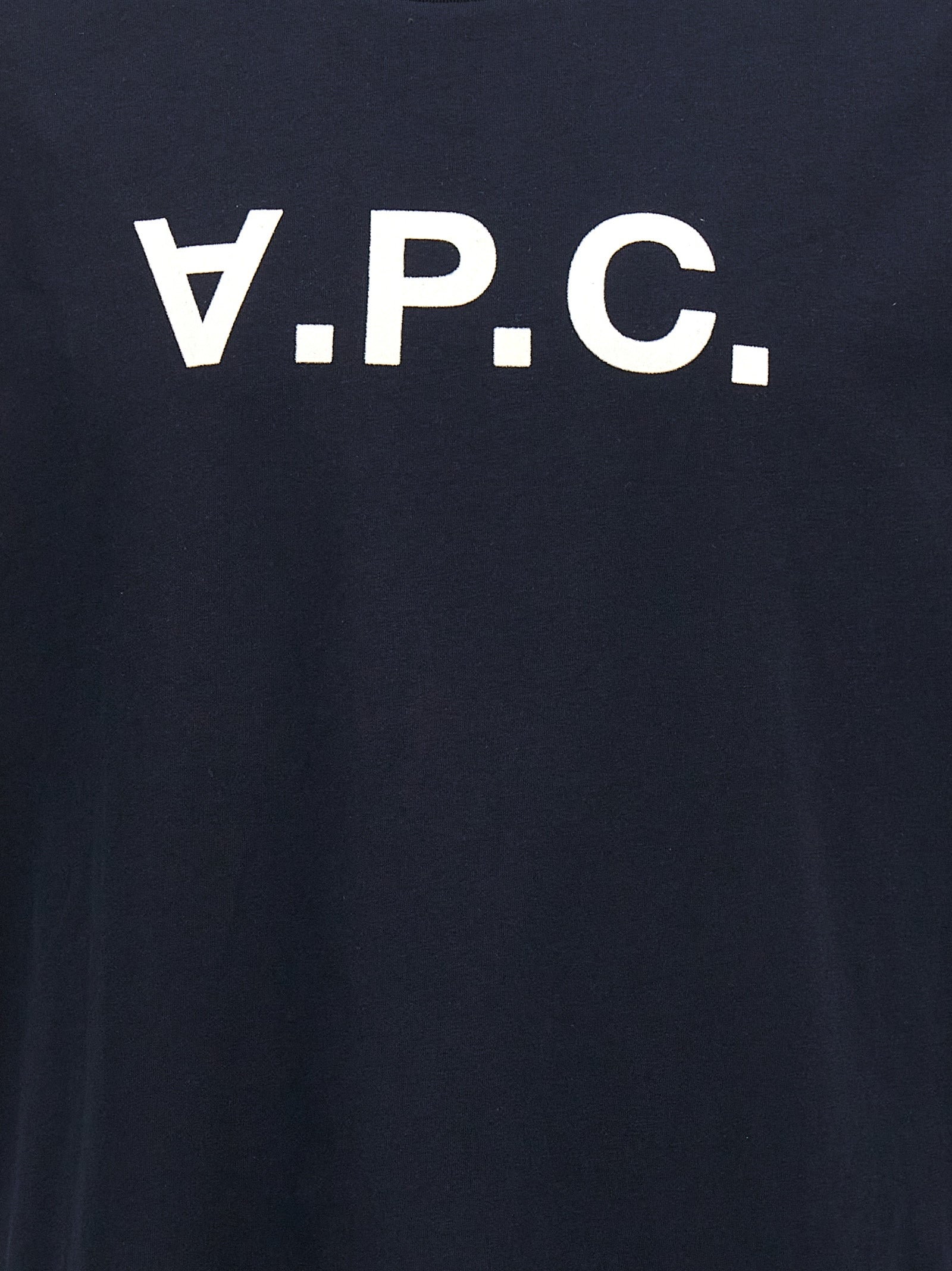 T-Shirt by A.P.C. for men in cotton blue features a plush silhouette, showcasing a sophisticated and for a truly plush finish.