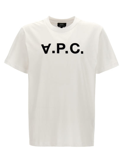 T-Shirt by A.P.C. for men in organic cotton white showcases a dramatic silhouette, elegantly detailed with a dramatic crew neckline and short-sleeve for a truly dramatic finish.