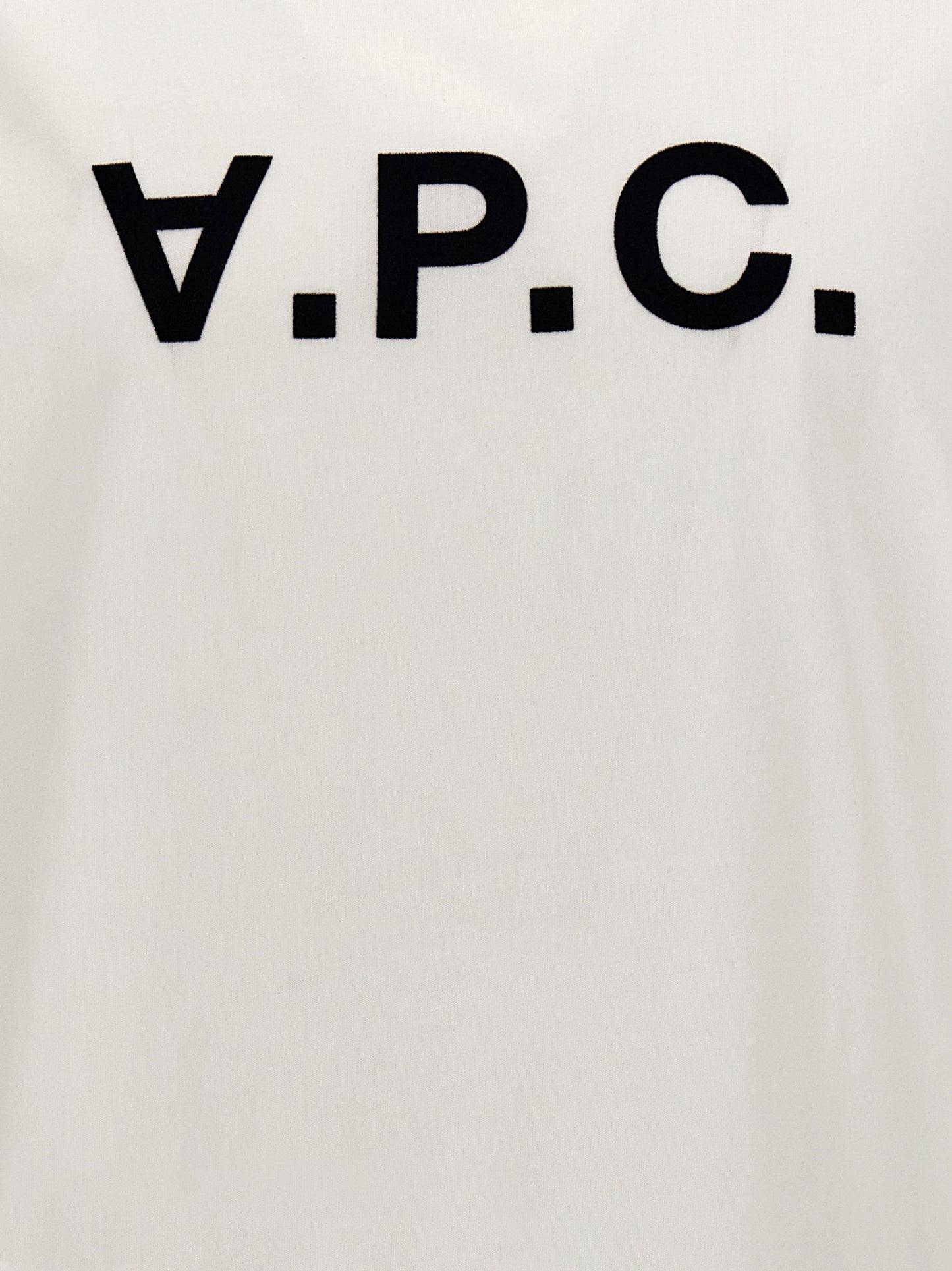 T-Shirt by A.P.C. for men in organic cotton white showcases a chic silhouette, artfully detailed with a chic and for a chic finish.