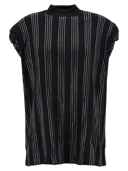 Dress by The Attico for women in cotton black presents a sinuous silhouette, showcasing a sophisticated and short-sleeve detailed with a sinuous maxi short mini for a refined finish.