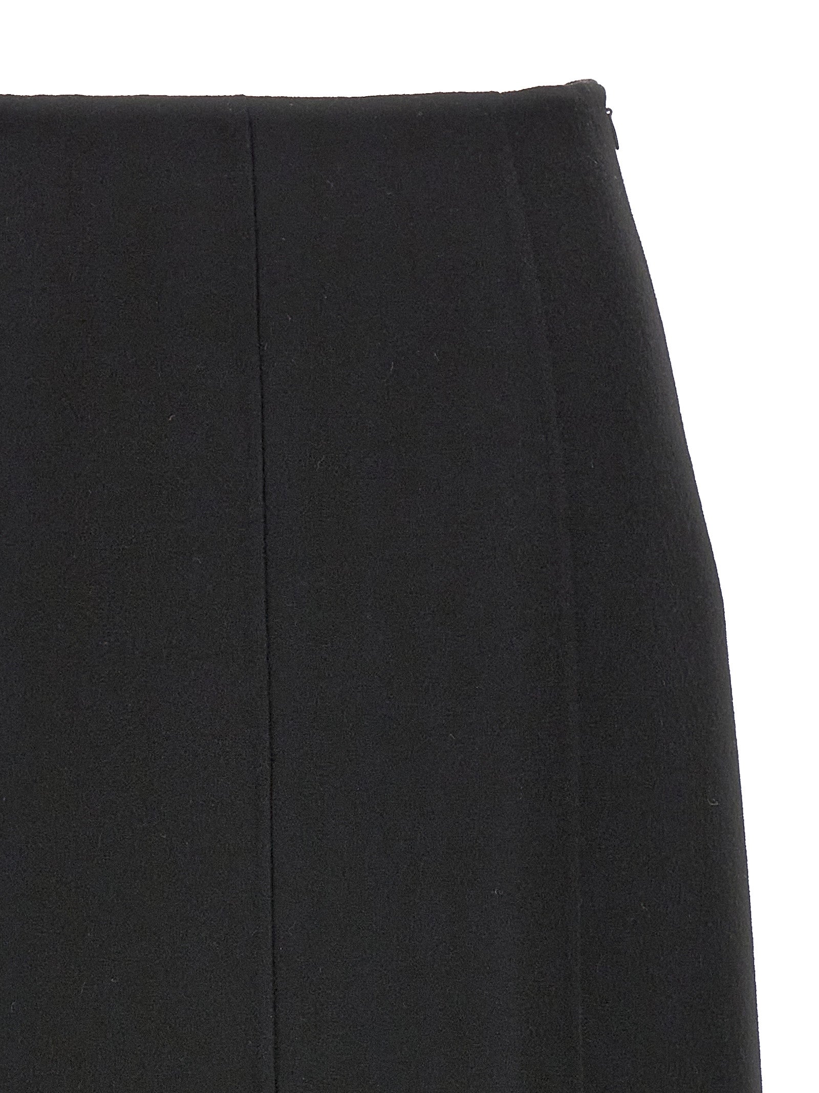 Skirt by Ermanno Scervino for women in virgin wool black showcases a dramatic silhouette, artfully capturing the essence of the Women's Virgin Wool Mini Skirt in a dramatic mini cut for a refined look.
