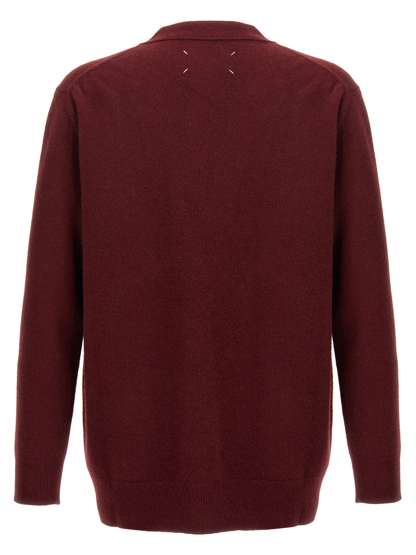 Cardigan by Maison Margiela for men in wool bordeaux features an crisp silhouette, showcasing a sophisticated and detail for a truly crisp finish.