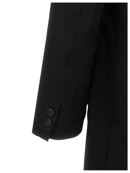 Blazer by Yohji Yamamoto for men in wool black features an crisp silhouette with sophisticated and a crisp for a truly crisp finish.