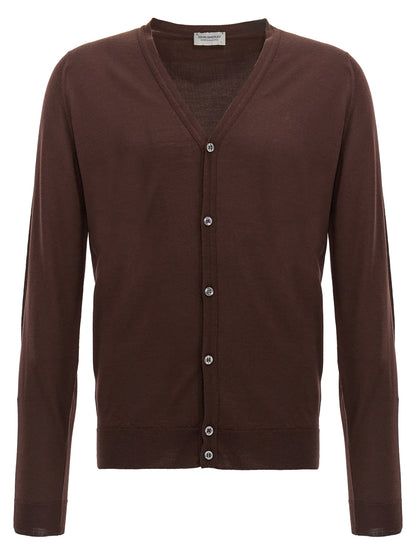 Cardigan by JOHN SMEDLEY for men in wool brown features a nuanced silhouette with a refined and nuanced detailing for a sophisticated look.