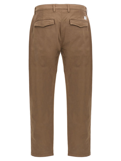 Casual Pants by Department 5 for men in stretch modal cotton brown features an sophisticated and with a precise long, creating a sophisticated and sophisticated silhouette.