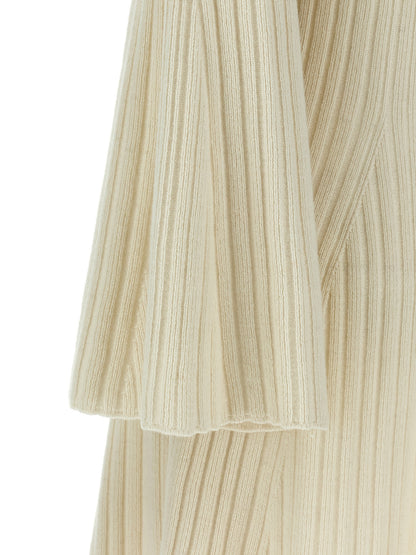 Skirt by ANTONINO VALENTI for women in plush cashmere white features a captivating silhouette, showcasing the captivating Women's Plush Cashmere Mini Skirt design with a sophisticated mini for a captivating look.