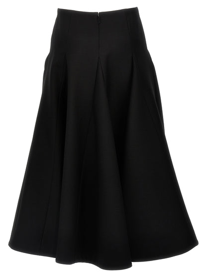 Skirt by Valentino Garavani for women in silk crepe & virgin wool black features an relaxed-yet-refined silhouette that elegantly showcases the Women's Silk Crepe & Virgin Wool Mini Skirt design and sophisticated mini.