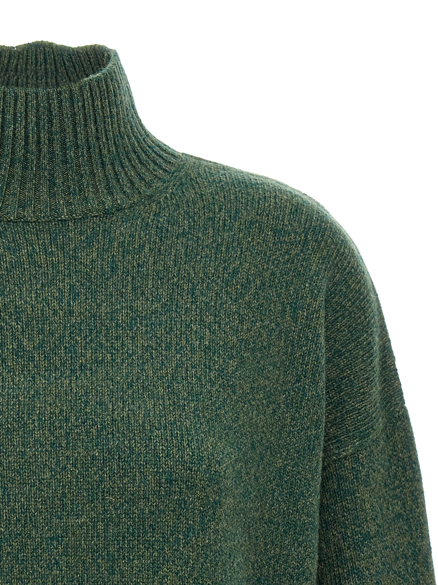 Cardigan by Victoria Beckham for women in cashmere bicolour & green features an impeccable silhouette, showcasing a sophisticated high-neck neckline and detail for a truly impeccable finish.