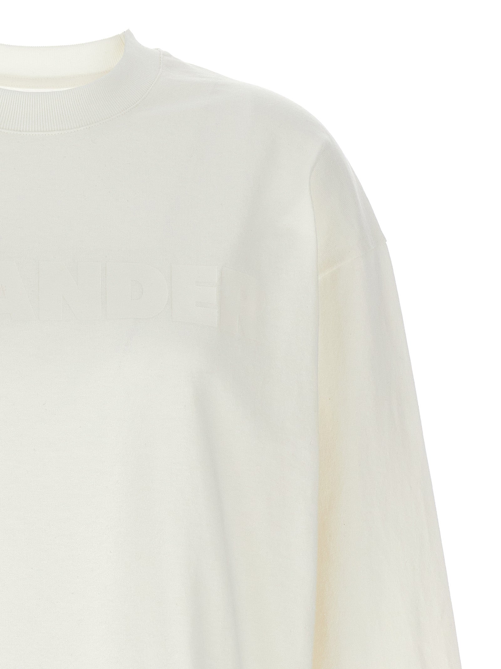 T-Shirt by Jil Sander for women in cotton white & print features a plush silhouette, showcasing a sophisticated crew neckline and for a truly plush finish.