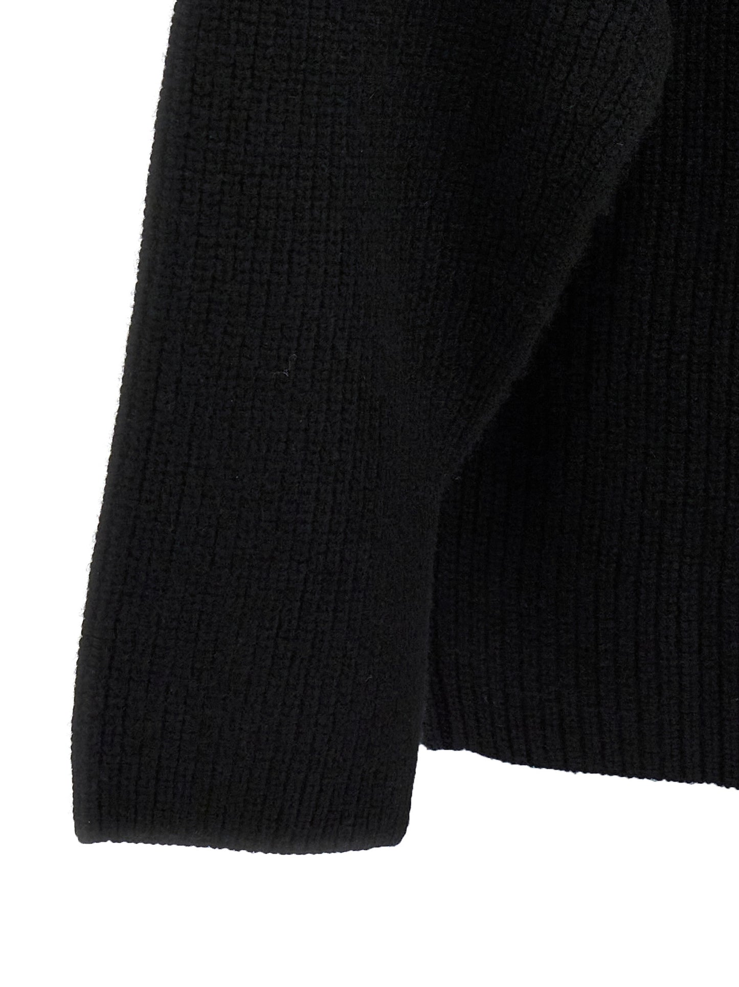 Cardigan by Loulou De Saison for women in cashmere black features a dramatic silhouette, showcasing a sophisticated and dramatic detail for a timeless, premium look.
