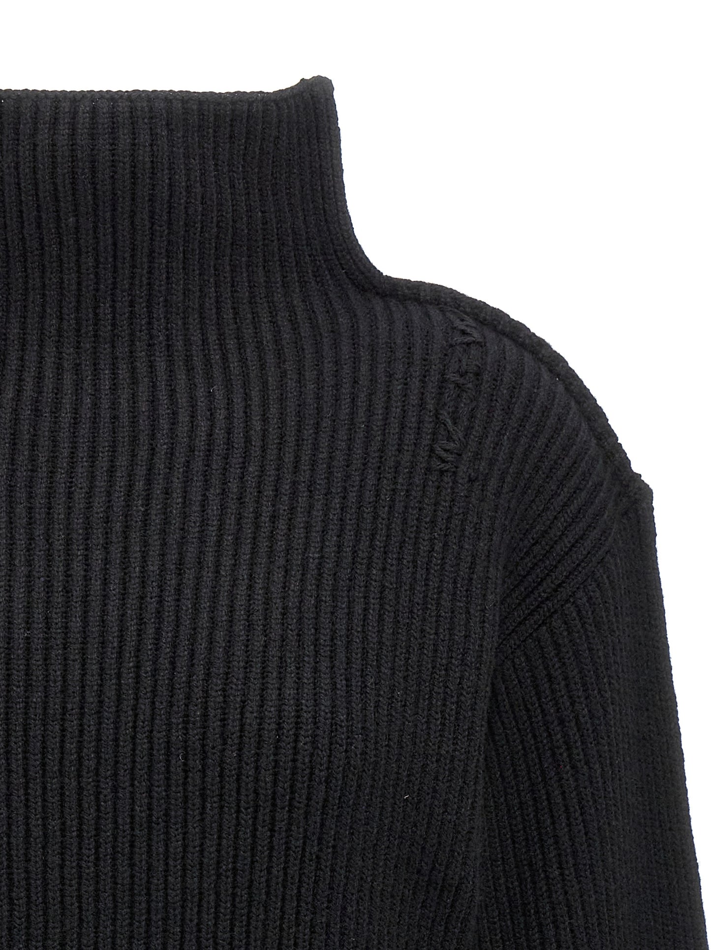 Cardigan by Marni for women in wool black showcases a luxurious silhouette, meticulously detailed with a sophisticated high-neck neckline and for a refined finish.