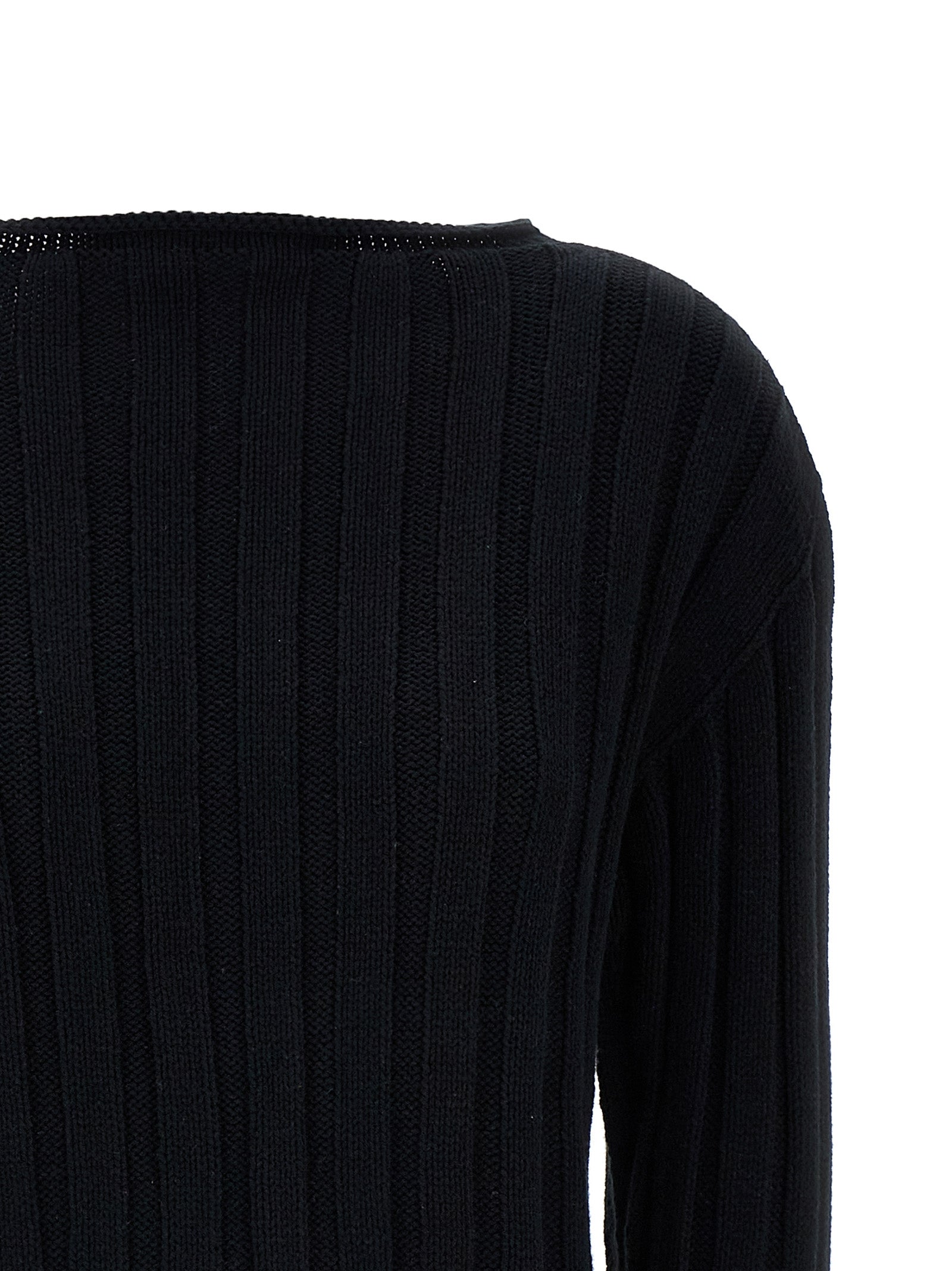 Cardigan by Issey Miyake for women in cotton bicolour, black & white features an crisp silhouette, showcasing a sophisticated round neckline and detail for a truly crisp finish.