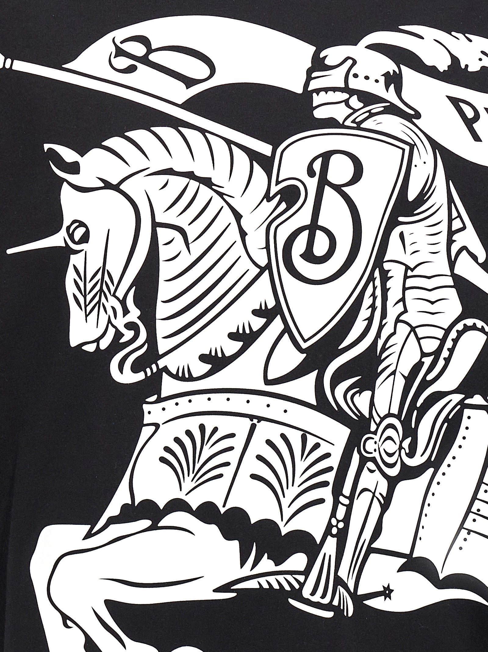 T-Shirt by Burberry for men in cotton bicolour, black, white & print features an on trend silhouette, perfectly showcasing a on trend and for an elevated aesthetic.