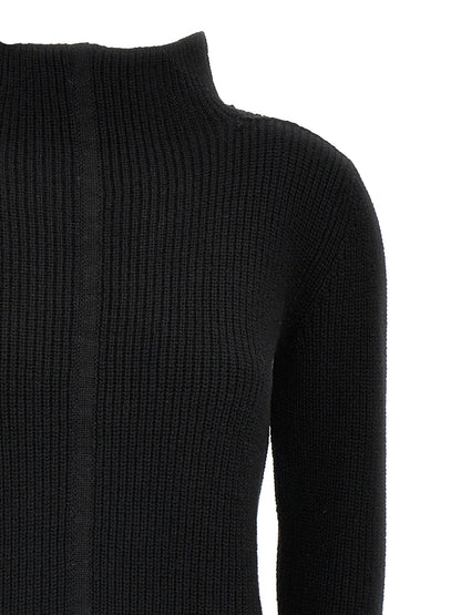 Cardigan by Rick Owens for women in cashmere black showcases a captivating silhouette, artfully detailed with a captivating and for a truly sophisticated captivating look.