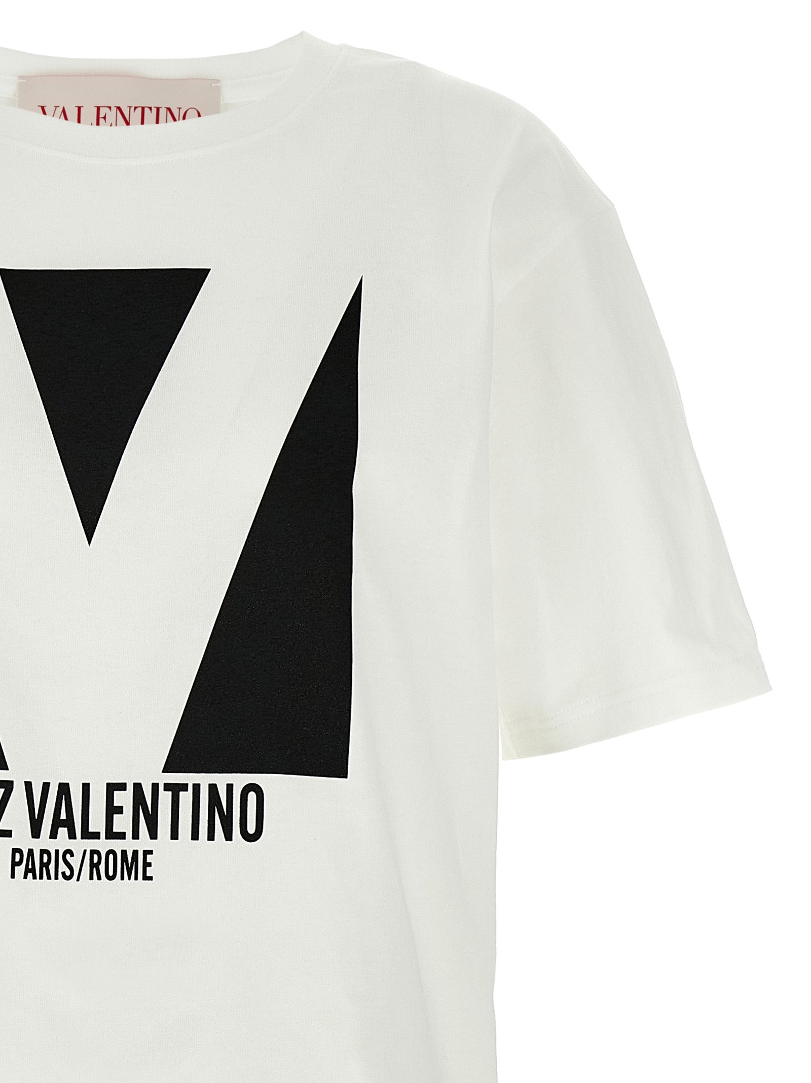 T-Shirt by Valentino Garavani for women in cotton white & print showcases a chic silhouette, artfully detailed with a chic and for a chic finish.