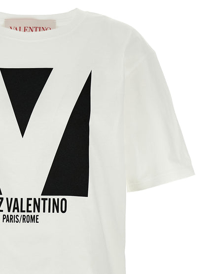 T-Shirt by Valentino Garavani for women in cotton white & print showcases a chic silhouette, artfully detailed with a chic and for a chic finish.