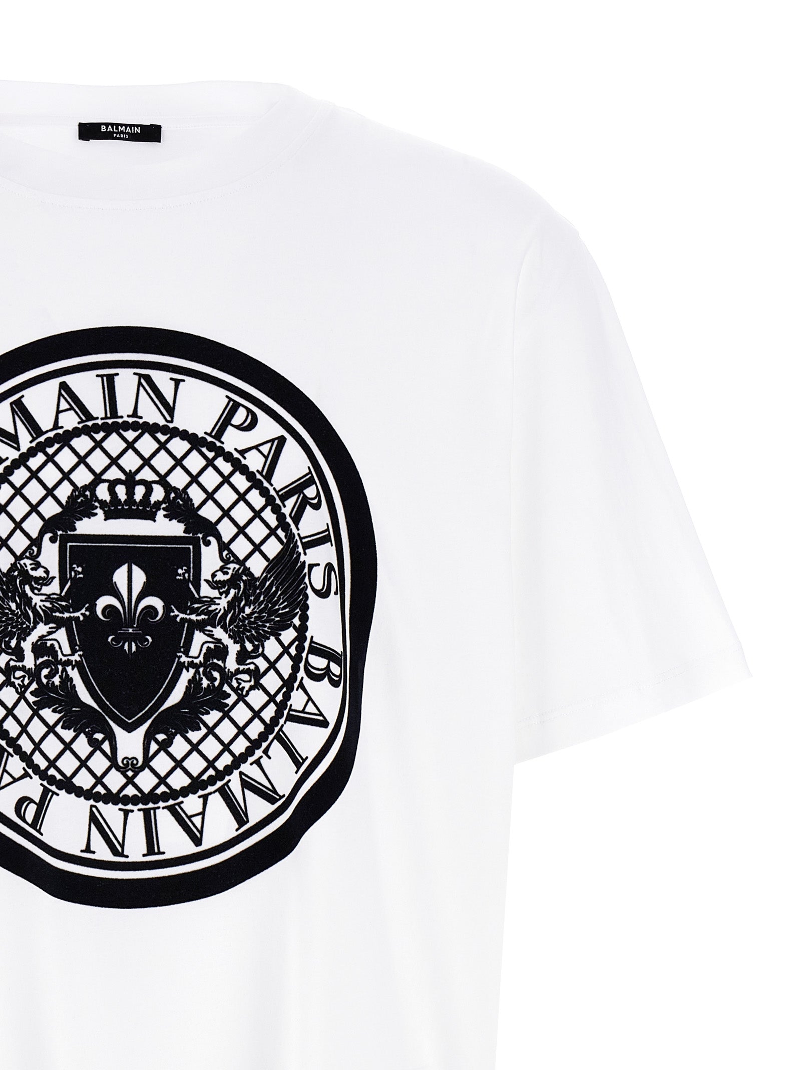 T-Shirt by Balmain for men in organic cotton velvet bicolour, black & white features an on trend silhouette, perfectly showcasing a on trend and crew neckline for an elevated aesthetic.