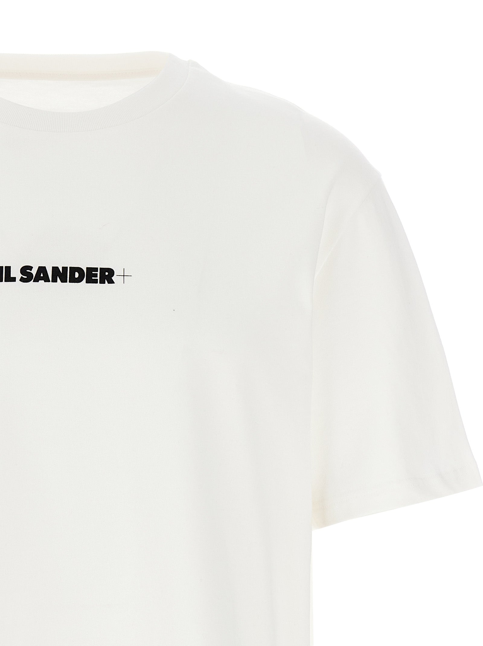 T-Shirt by Jil Sander for men in cotton white, signature & print features an edgy silhouette, meticulously detailed with a sophisticated and crew neckline for a truly edgy finish.
