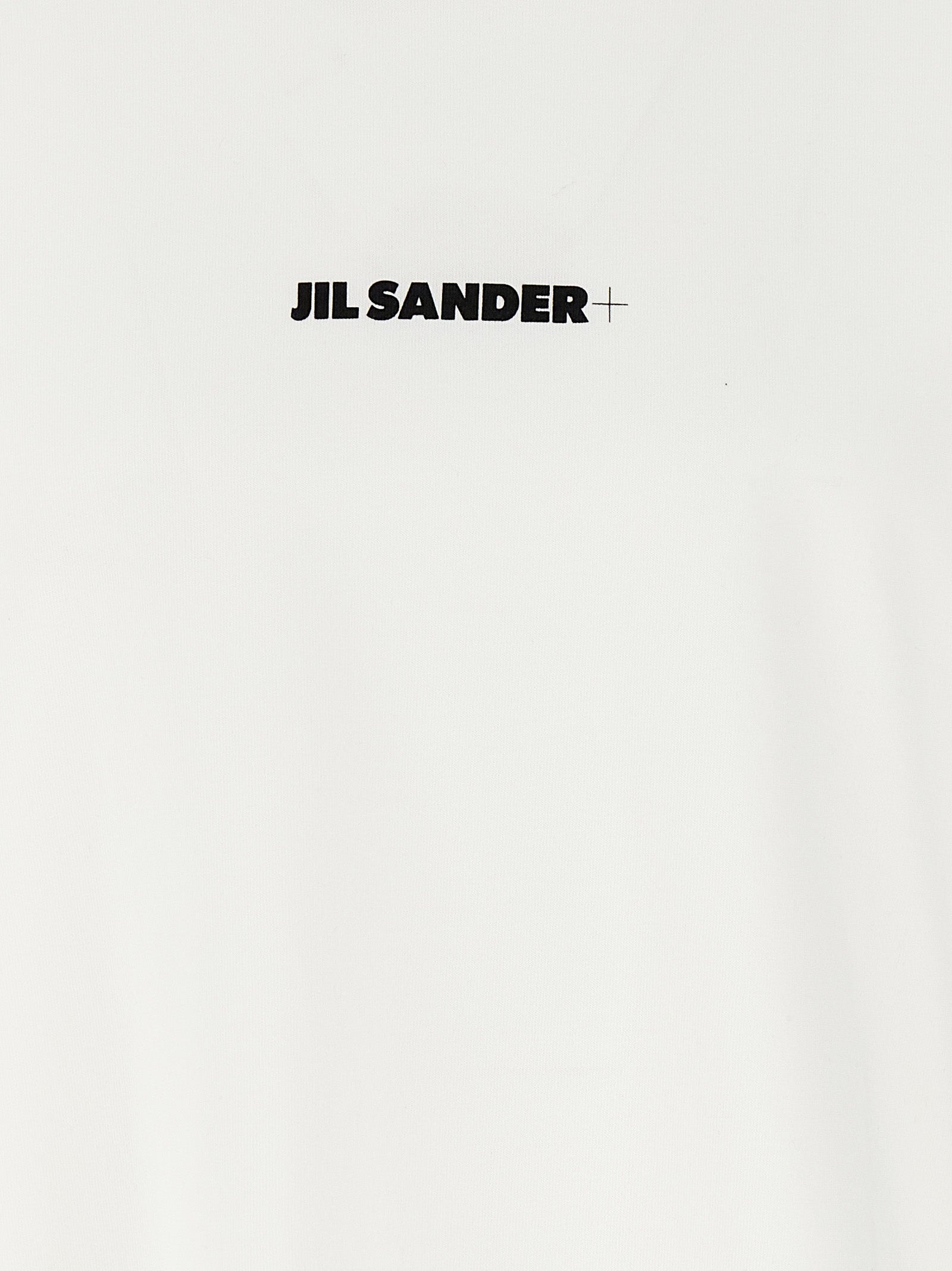 T-Shirt by Jil Sander for men in cotton white, signature & print features an on trend silhouette, perfectly showcasing a on trend and for an elevated aesthetic.