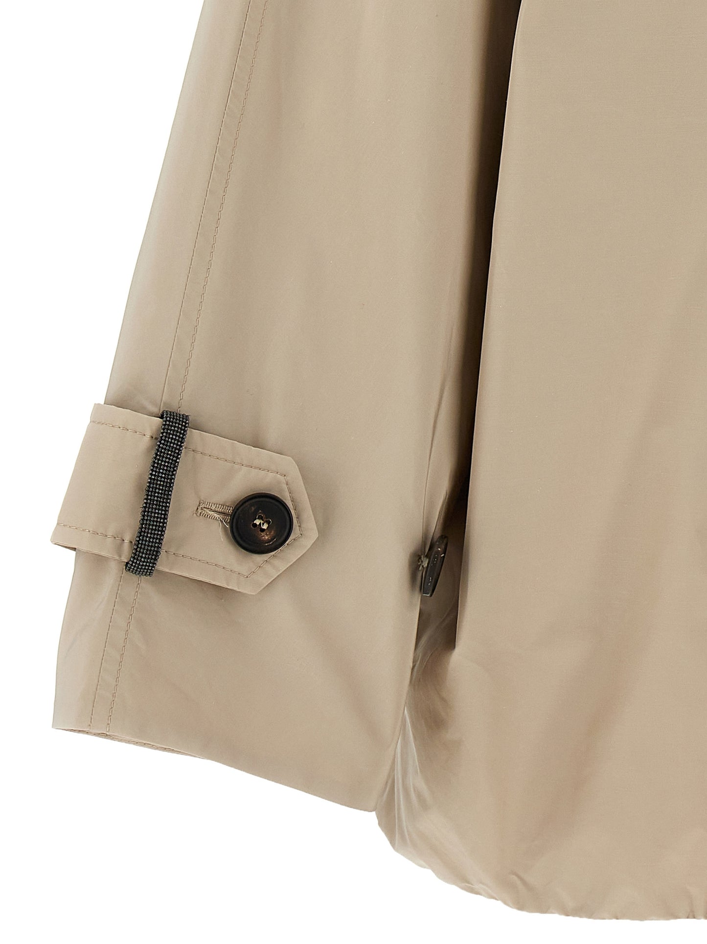 Hooded Overcoat by Brunello Cucinelli for women in cotton polyester beige showcases a enveloping silhouette, detailed with distinctive hooded and a enveloping .