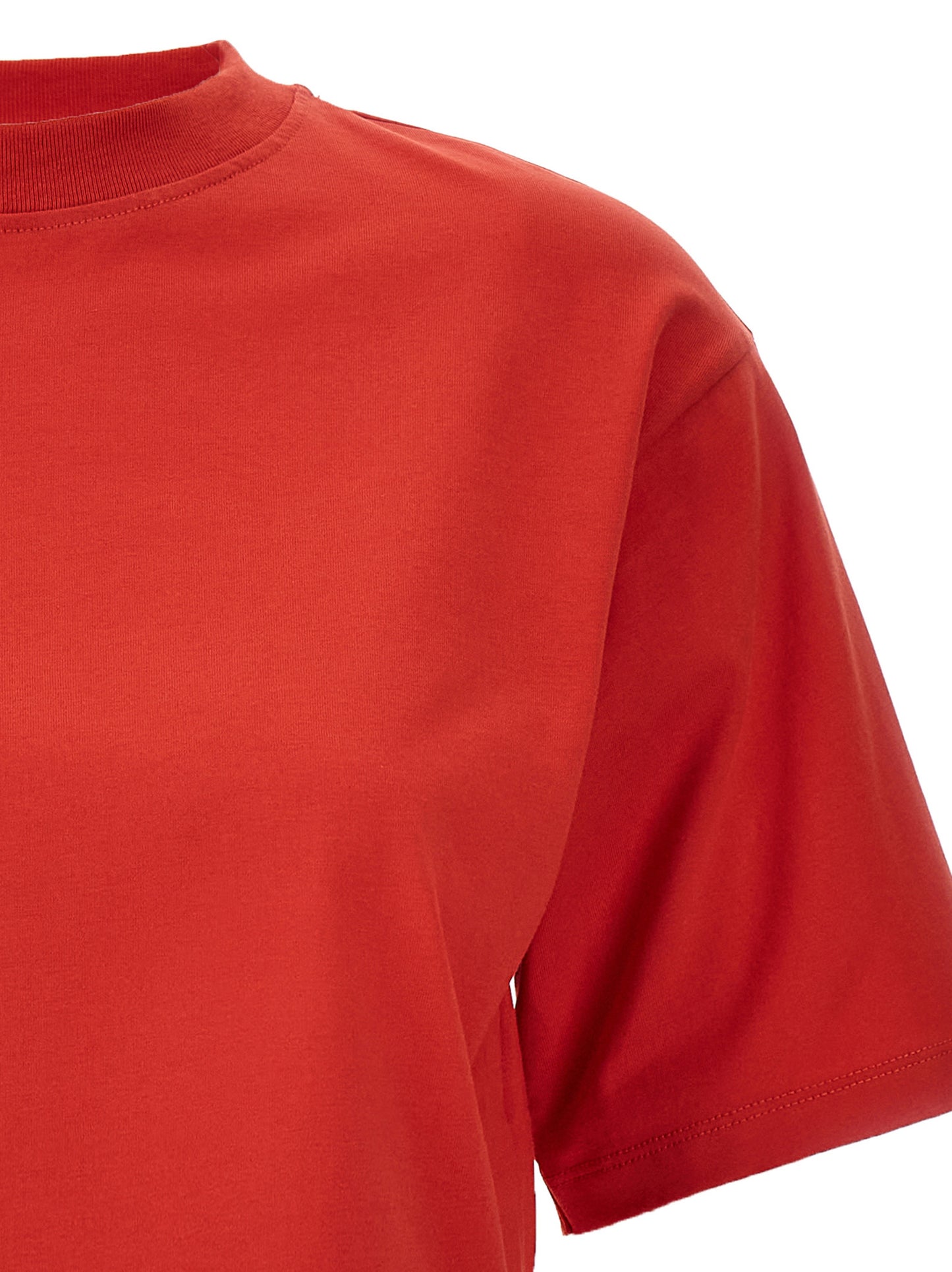 Activewear T-Shirt by Loulou De Saison for women in cotton multicolor & red features an athletic silhouette with sleeves and a crew neckline neckline, enhanced by high-performance .
