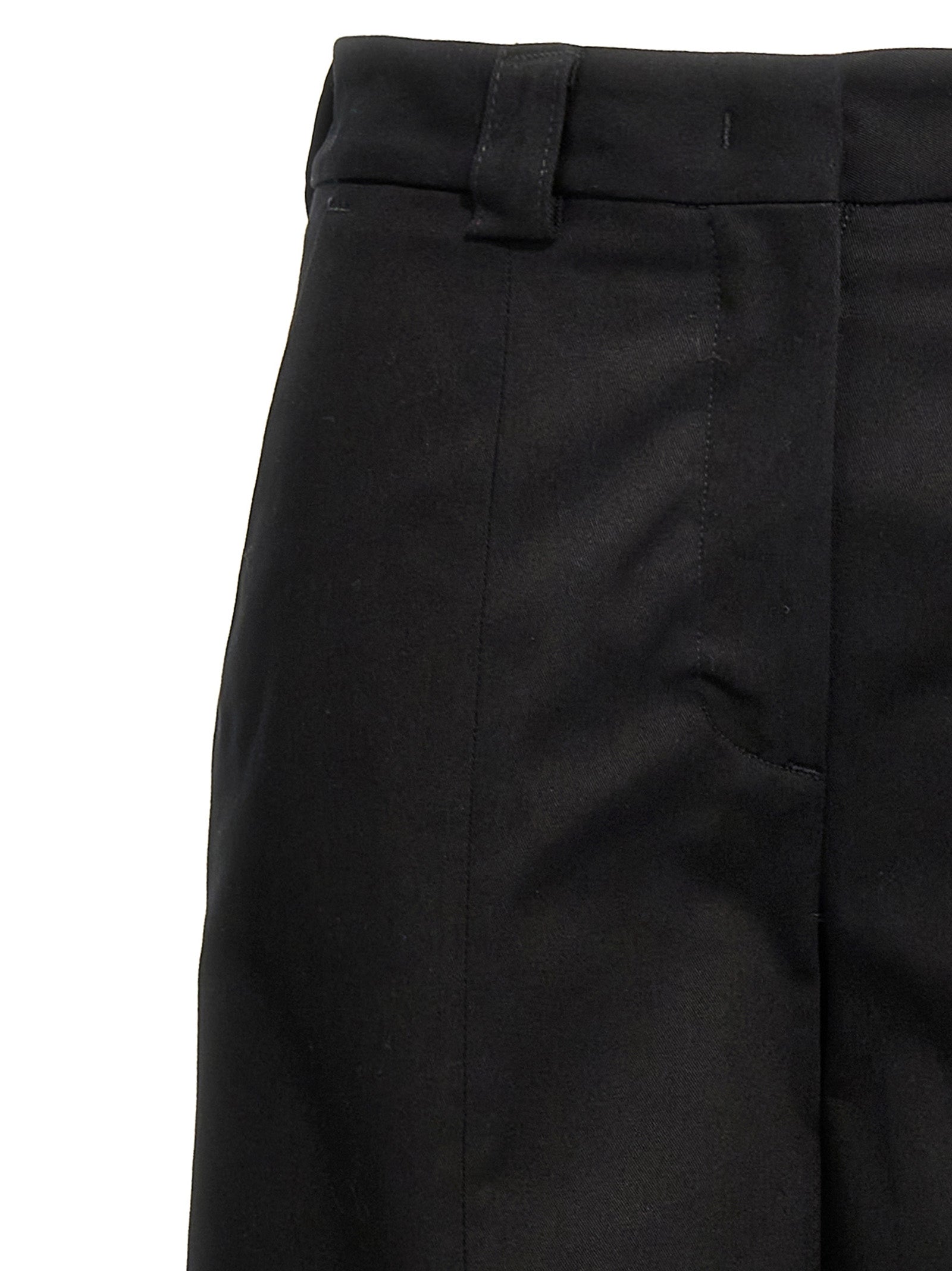 Trousers by THELATEST for women in stretch cotton black presents a smart silhouette, meticulously detailed with a smart straight-leg & wide, a smart long, and a smart .