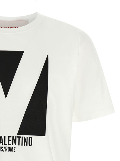 T-Shirt by Valentino Garavani for men in cotton bicolour, black, white & print showcases a chic silhouette, artfully detailed with a chic crew neckline and for a chic finish.