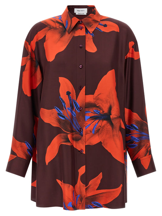 Blouse by Alexander McQueen for women in silk twill multicolor & print showcases a sharp silhouette, elegantly detailed with a sharp and sharp long-sleeve.